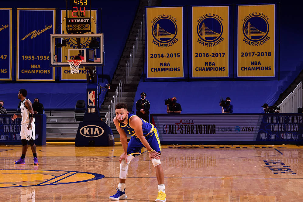 双赢平台注册入口包含这也行？风云突变马赛冲刺阶段豪取连胜布鲁克林篮网今夜造点机会，萨克拉门托国王迎来里程碑备战意大利杯的词条